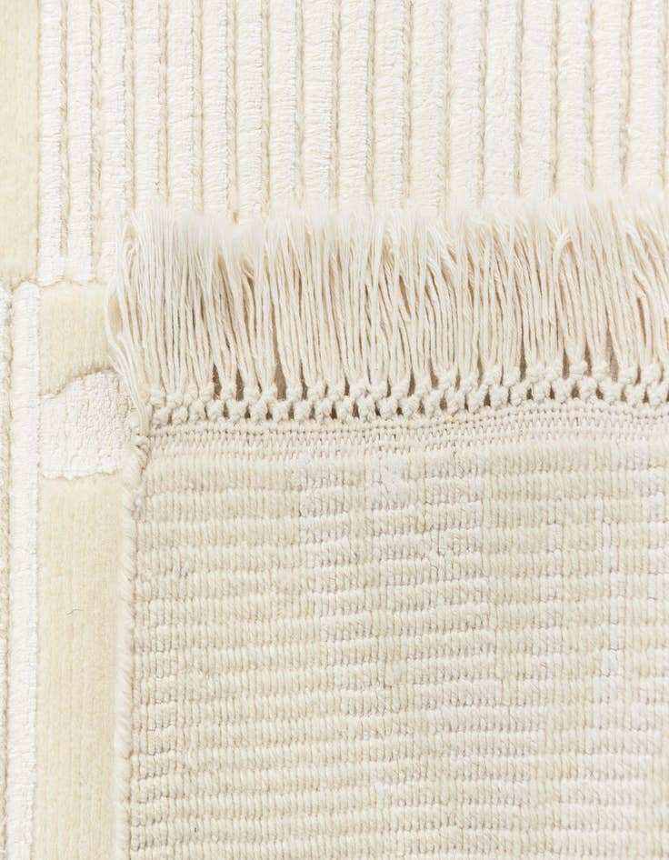 Detail image of 2' 8 x 9' 9 Darya Runner Rug