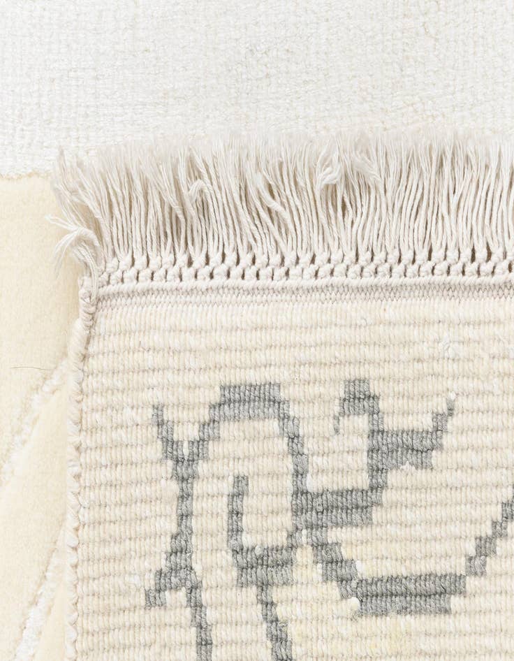 Detail image of 2' 8 x 9' 9 Darya Runner Rug