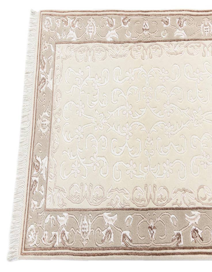 Detail image of 2' 8 x 9' 10 Darya Runner Rug