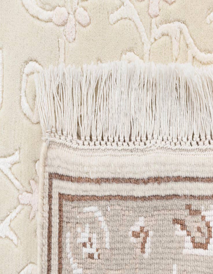 Detail image of 2' 8 x 9' 10 Darya Runner Rug