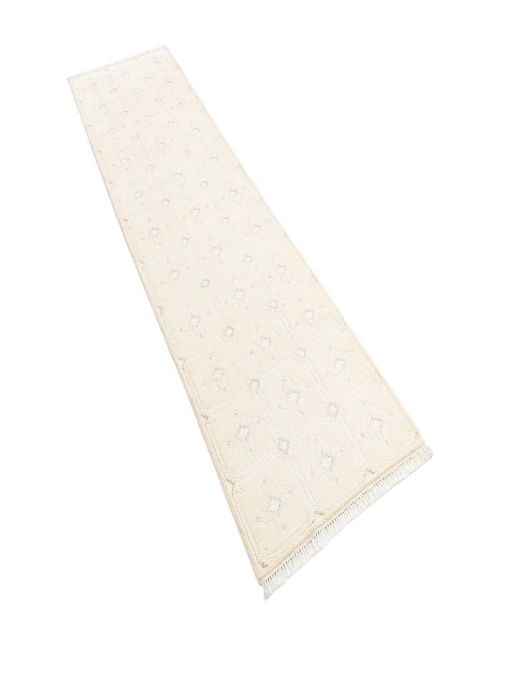 Detail image of 2' 7 x 9' 11 Darya Runner Rug