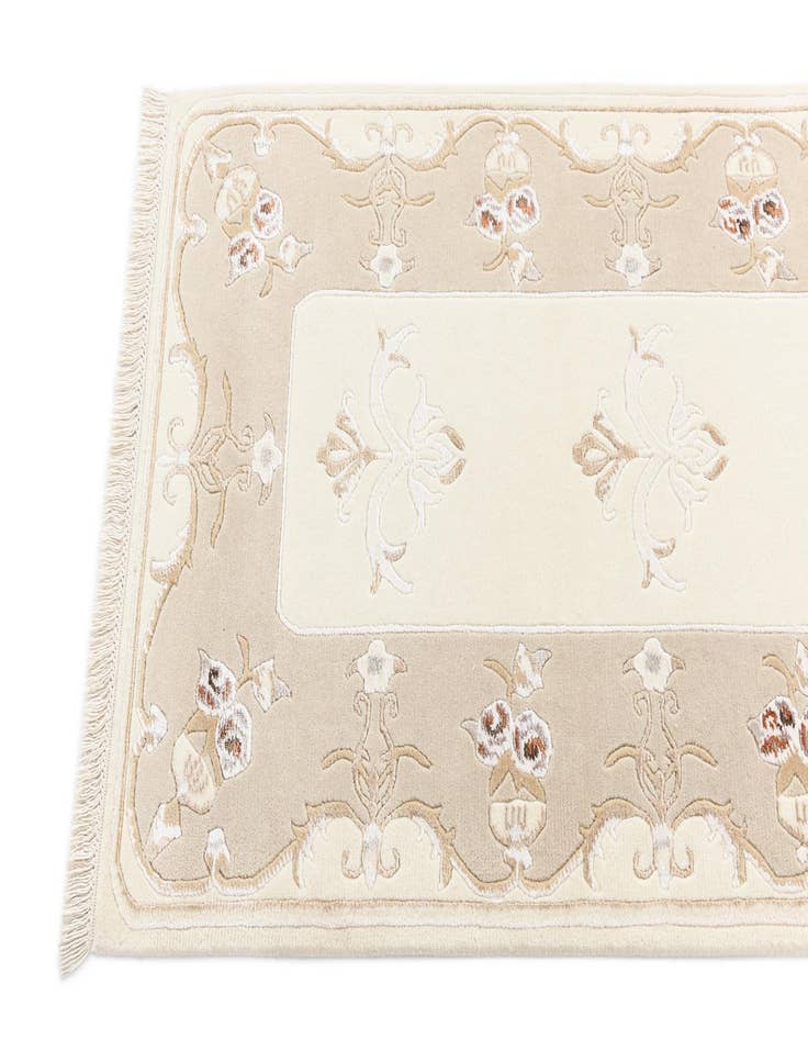 Detail image of 2' 8 x 9' 10 Darya Runner Rug