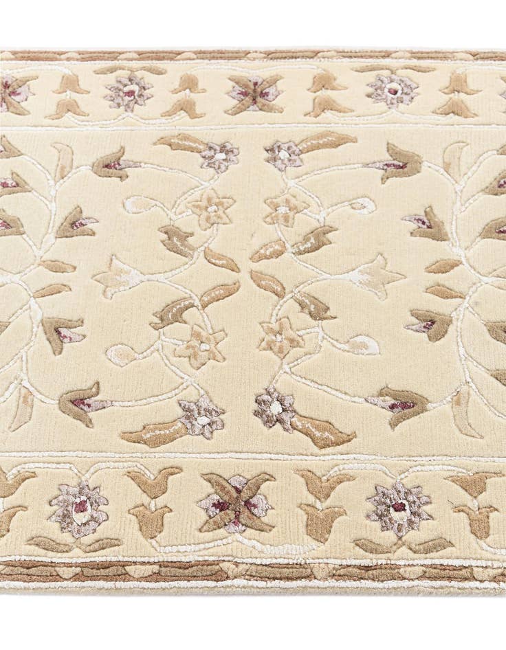Detail image of 2' 7 x 9' 5 Darya Runner Rug