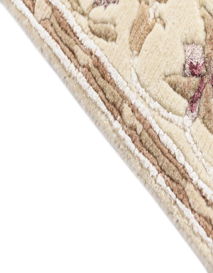 Detail image of 2' 7 x 9' 5 Darya Runner Rug