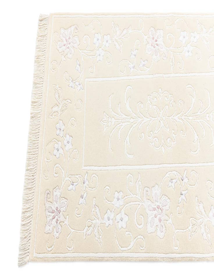 Detail image of 2' 7 x 9' 5 Darya Runner Rug