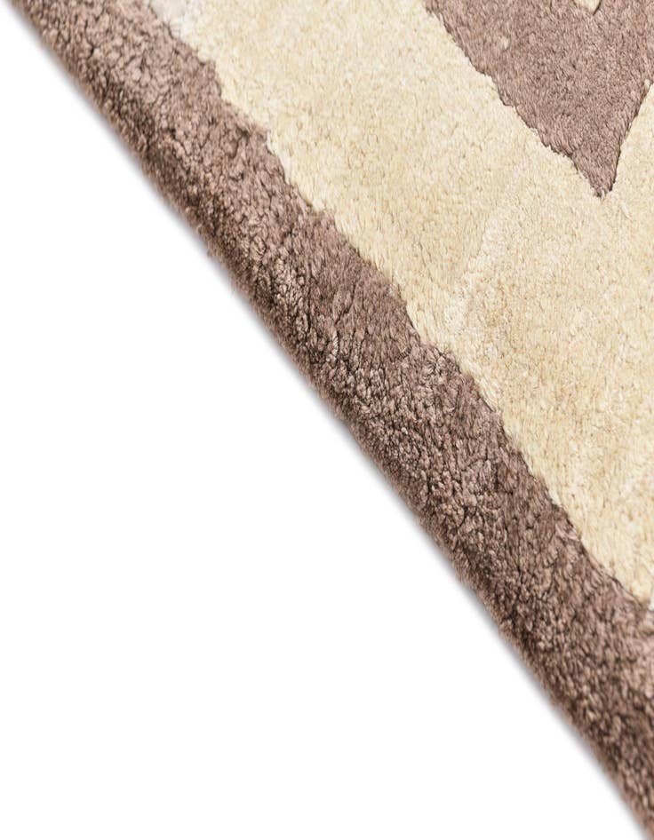 Detail image of 2' 8 x 9' 8 Darya Runner Rug