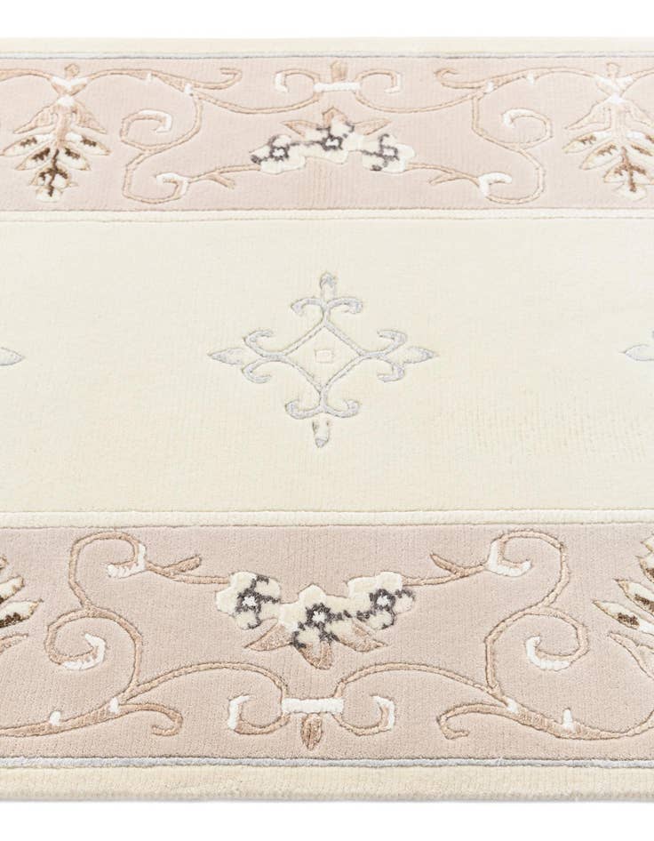 Detail image of 2' 10 x 8' 8 Darya Runner Rug