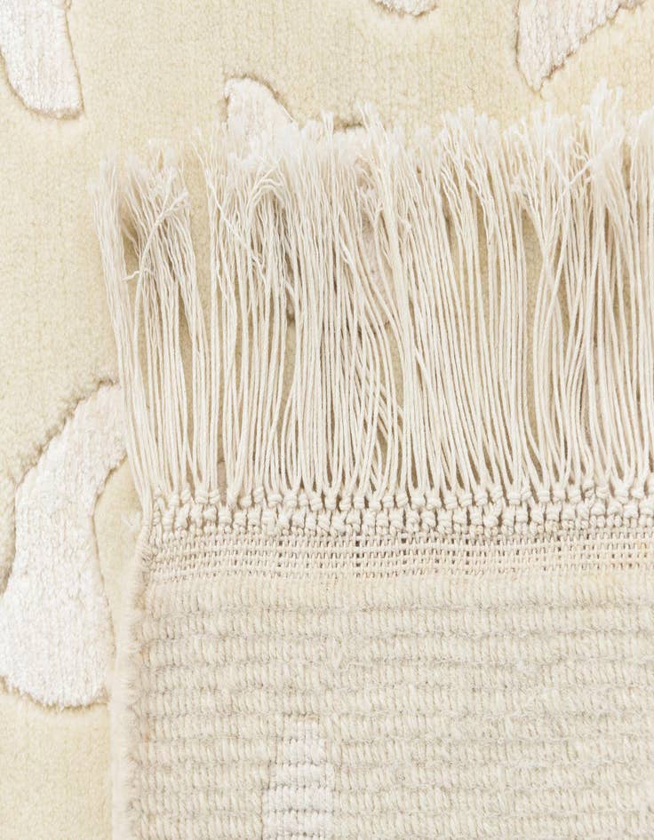 Detail image of 2' 9 x 9' 10 Darya Runner Rug