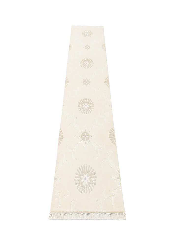 2' 7 x 9' 8 Darya Runner Rug