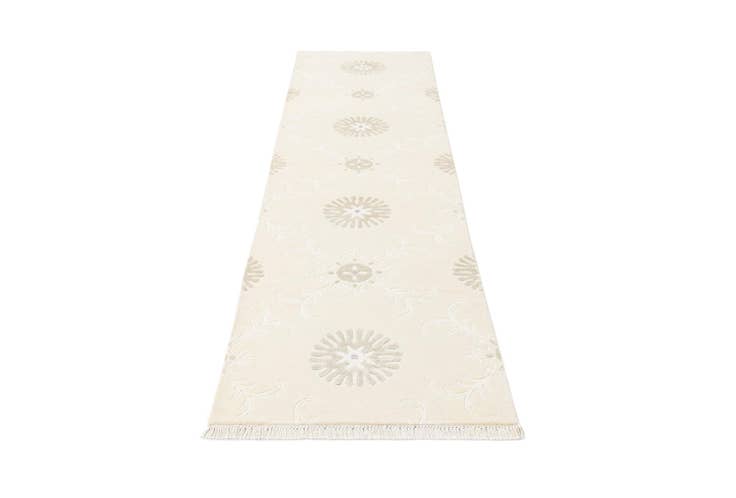 Detail image of 2' 7 x 9' 8 Darya Runner Rug