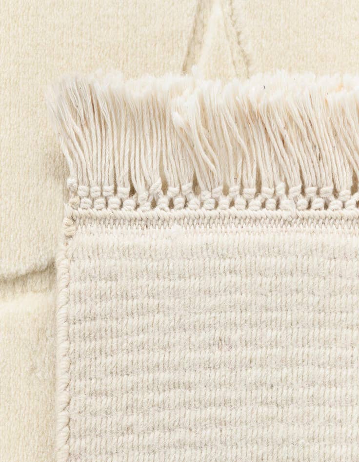 Detail image of 2' 8 x 9' 10 Darya Runner Rug