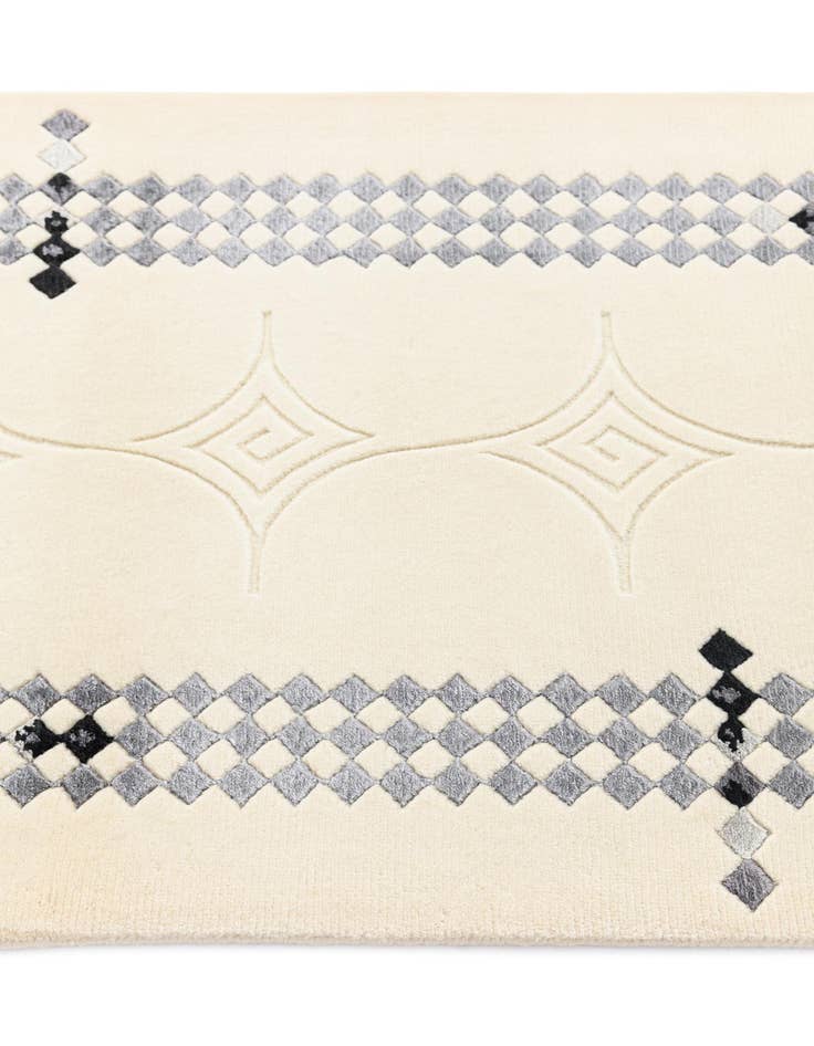 Detail image of 2' 8 x 9' 10 Darya Runner Rug