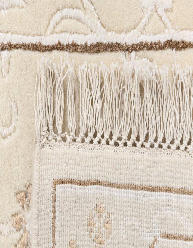 Detail image of 2' 9 x 12' 11 Darya Runner Rug