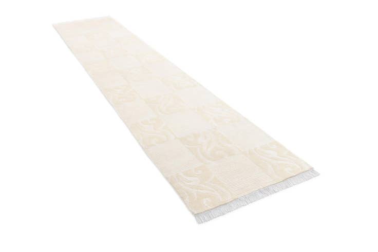 Detail image of 2' 7 x 13' 4 Darya Runner Rug