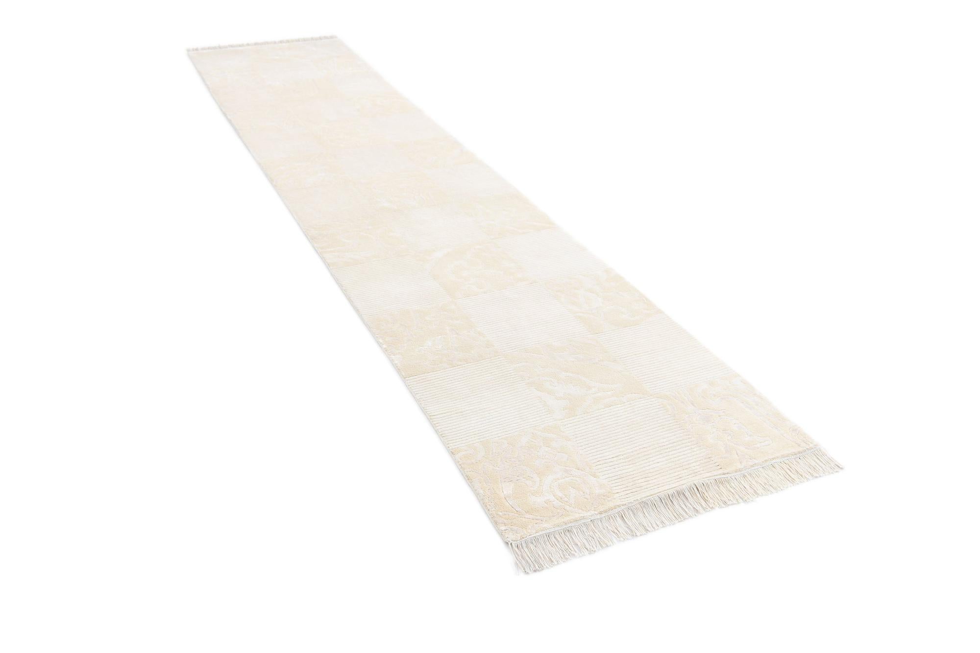 2' 8 x 13' Darya Runner Rug