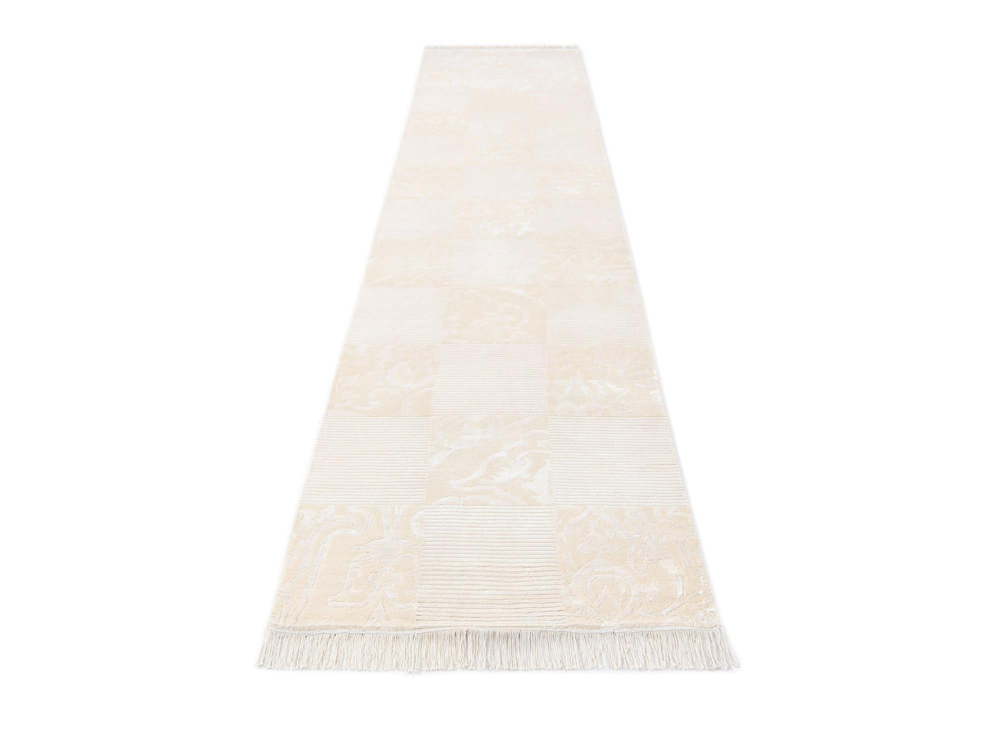 2' 8 x 13' Darya Runner Rug