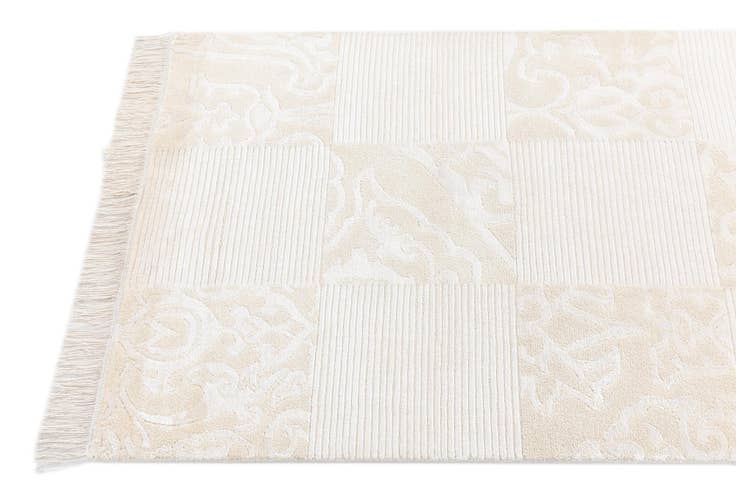 Detail image of 2' 8 x 13' Darya Runner Rug
