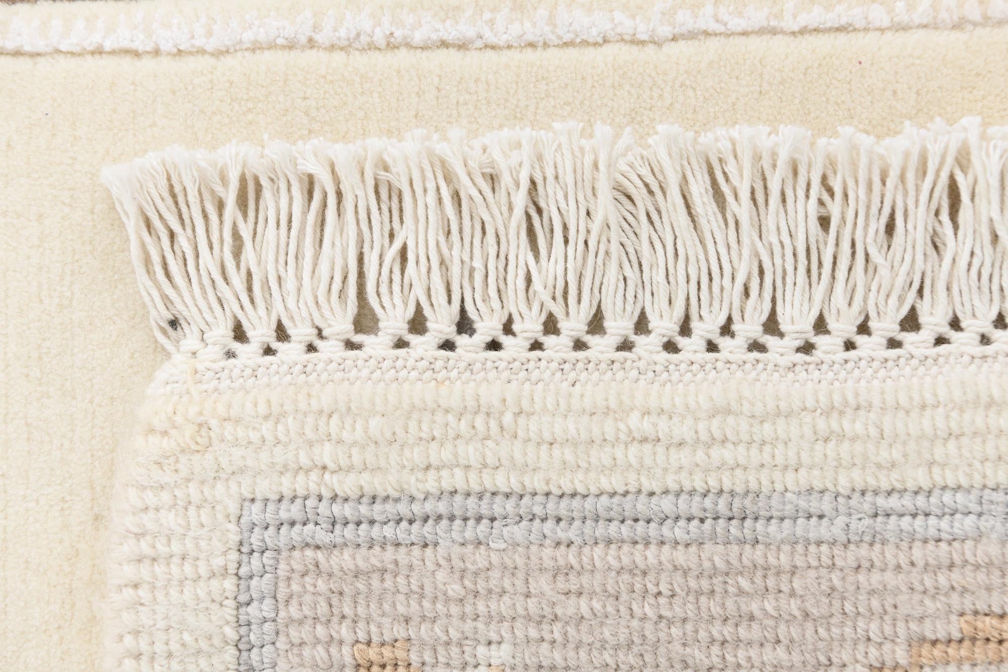 2' 9 x 13' Darya Runner Rug