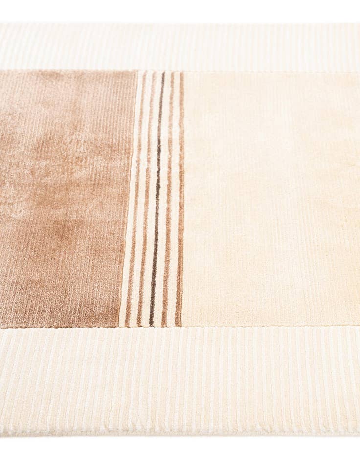 Detail image of 2' 7 x 13'  Hand Knotted Darya Runner Rug