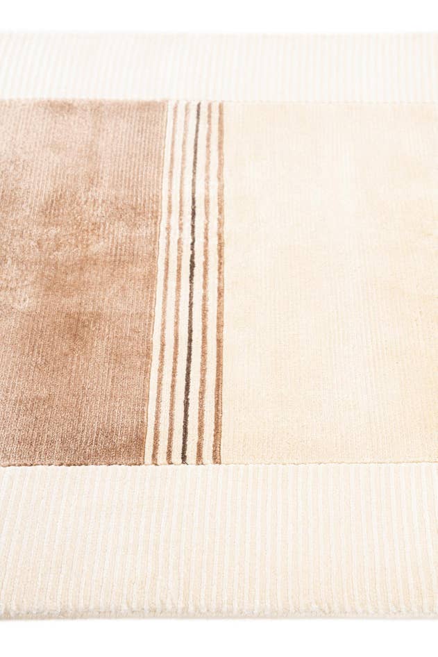 Detail image of 2' 7 x 13' Hand Knotted Darya Runner Rug