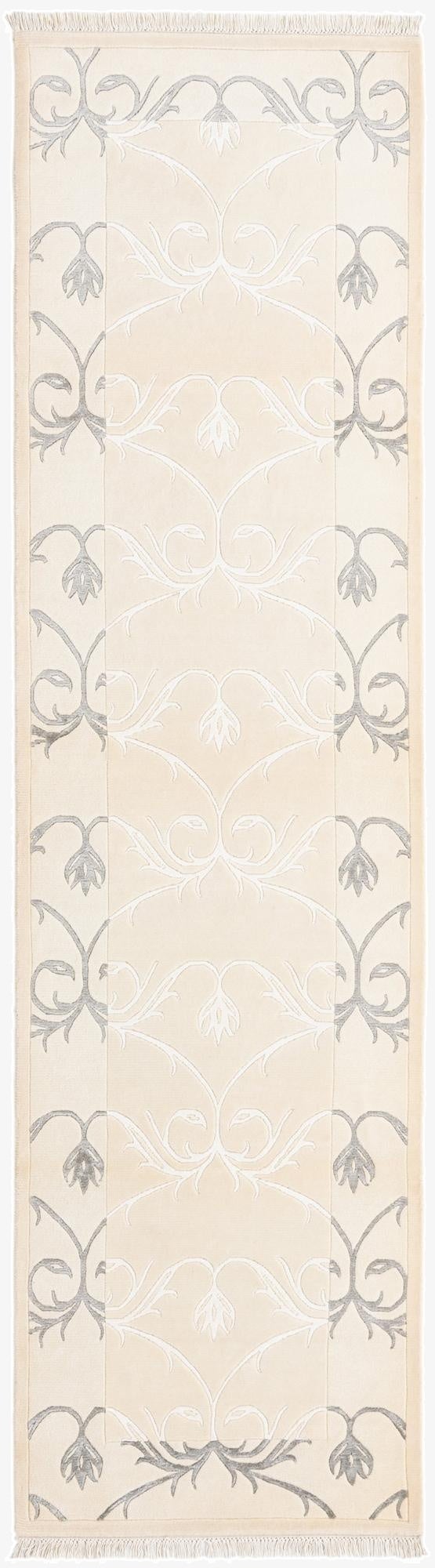 2' 7 x 9' 9 Darya Runner Rug