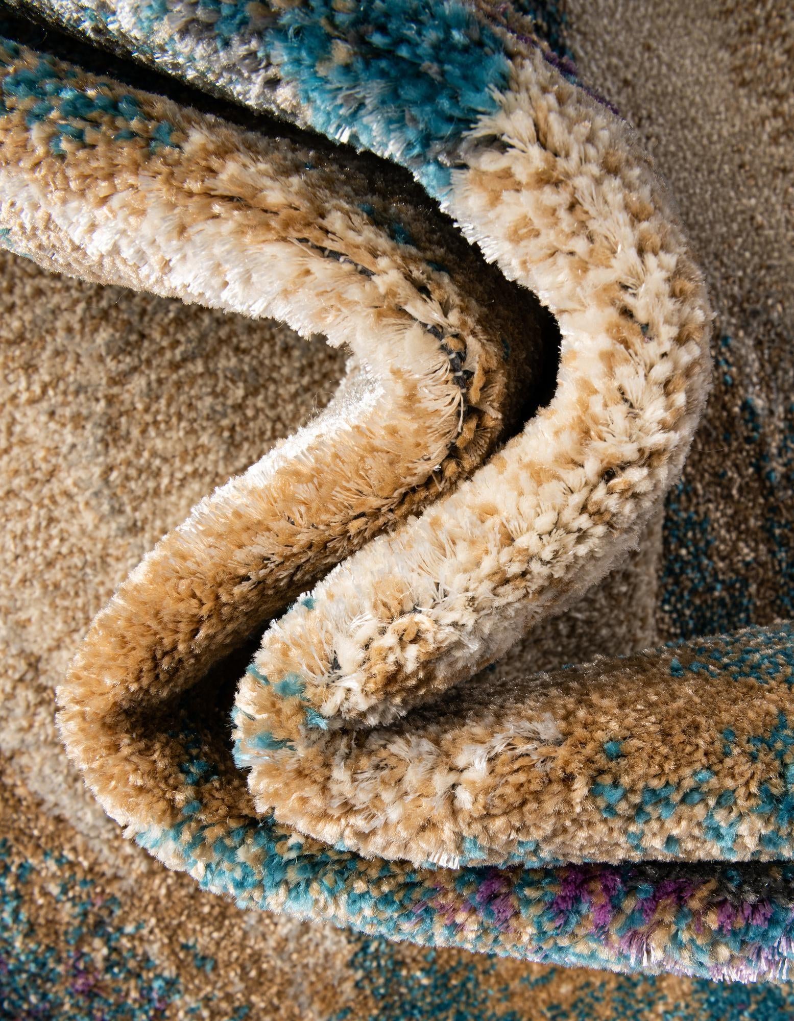 2' x 8' Delilah Runner Rug