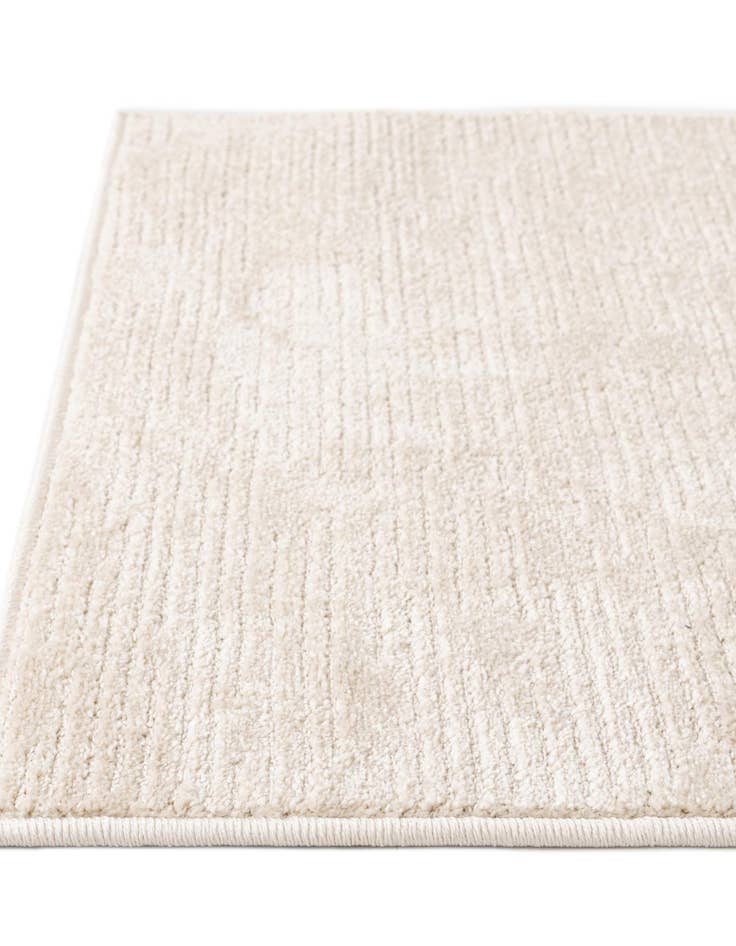Detail image of 2' x 6' Essence Runner Rug