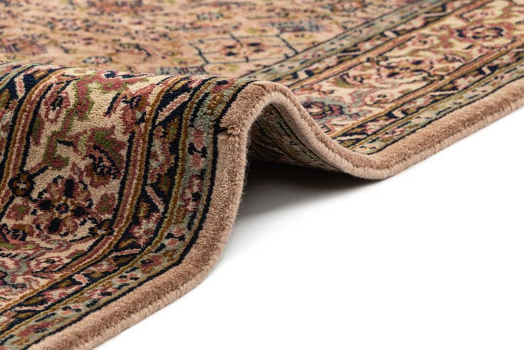 Detail image of 5' 6 x 11' 1 Hand Knotted Farahan Wool Runner Rug