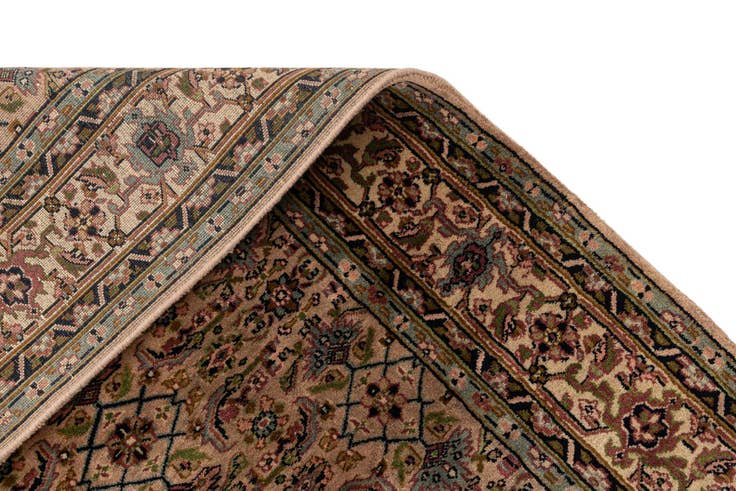 Detail image of 5' 6 x 11' 1 Hand Knotted Farahan Wool Runner Rug