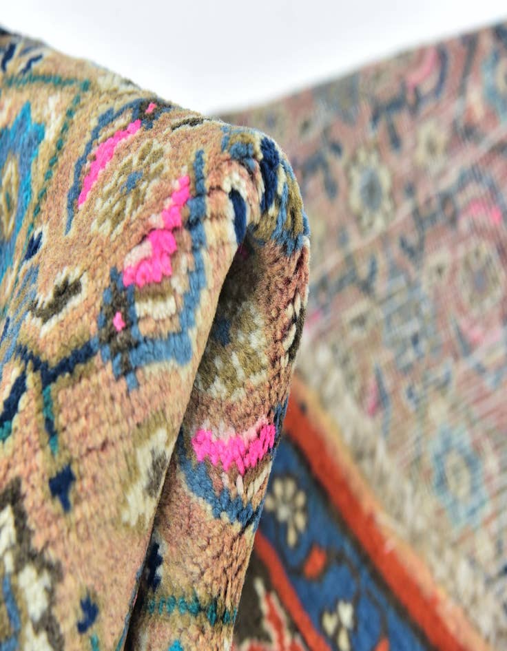 Detail image of 5' 2 x 10' 2  Hand Knotted Farahan Persian Wool Runner Rug