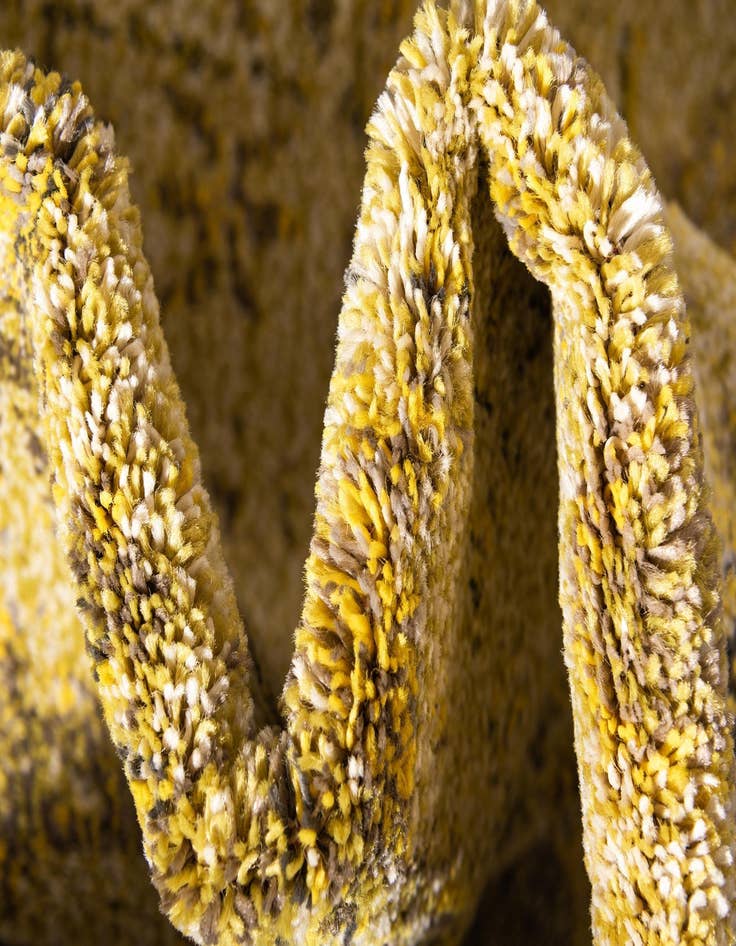 Detail image of 2' 7 x 10' Washable Fleur Runner Rug