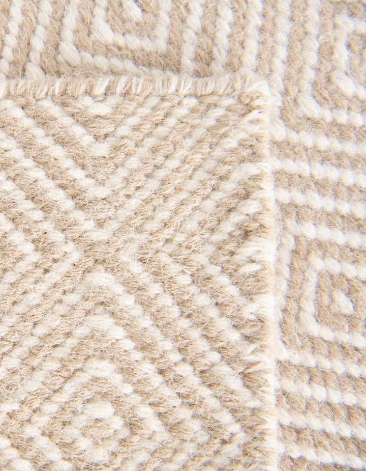 2' 7 x 12' Hand Woven Geo Trellis Flatweave Runner Rug