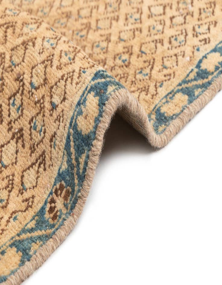 Detail image of 2' 5 x 9' 6 Hamedan Runner Rug