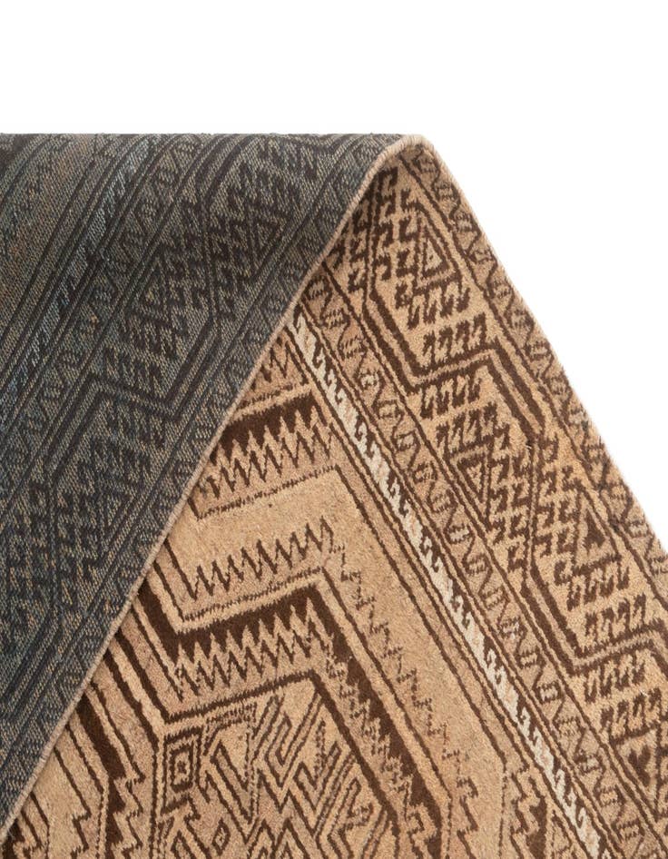 Detail image of 3' 7 x 9' 10 Hamedan Runner Rug