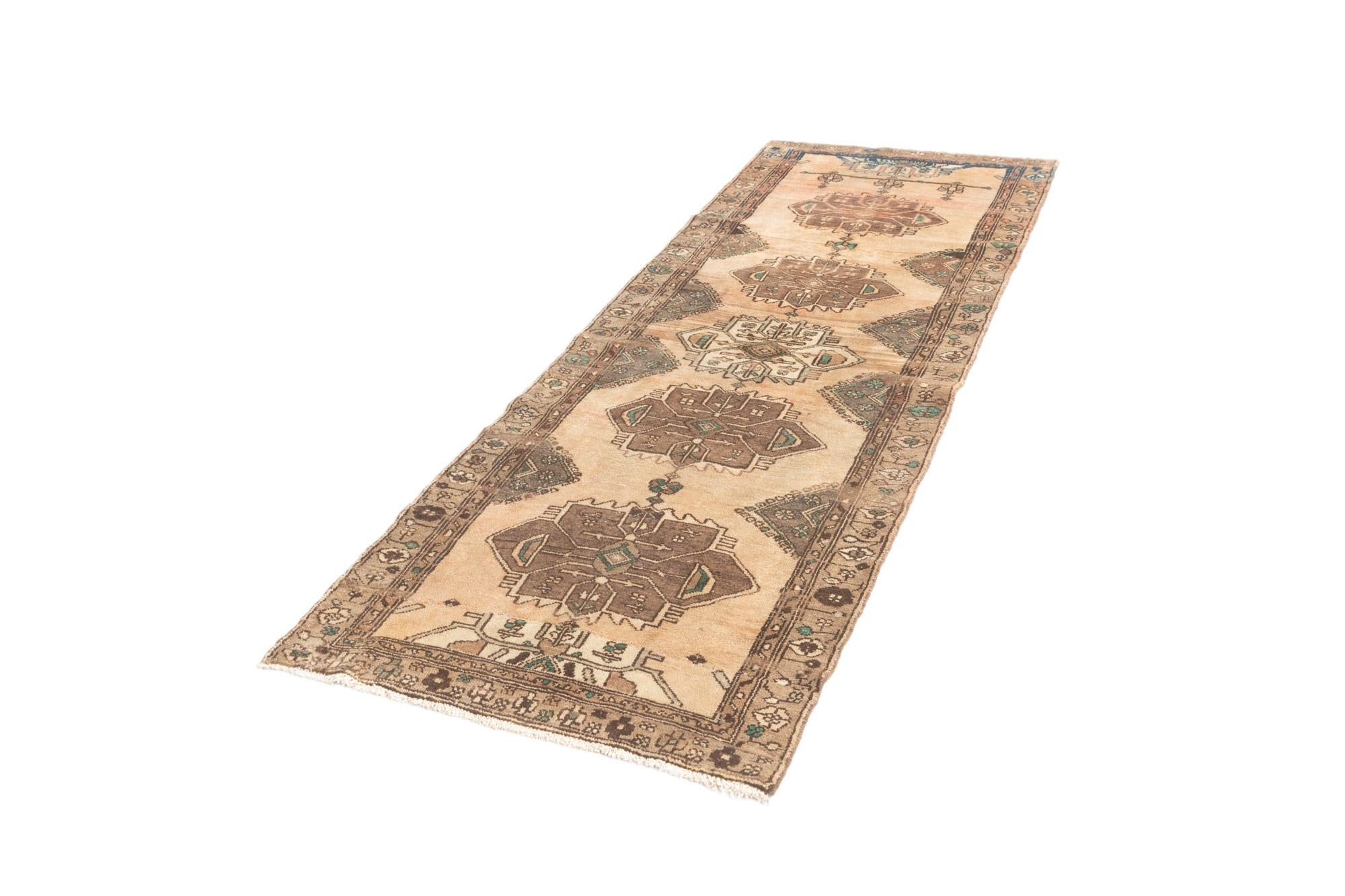 3' 1 x 8' 9 Hamedan Runner Rug