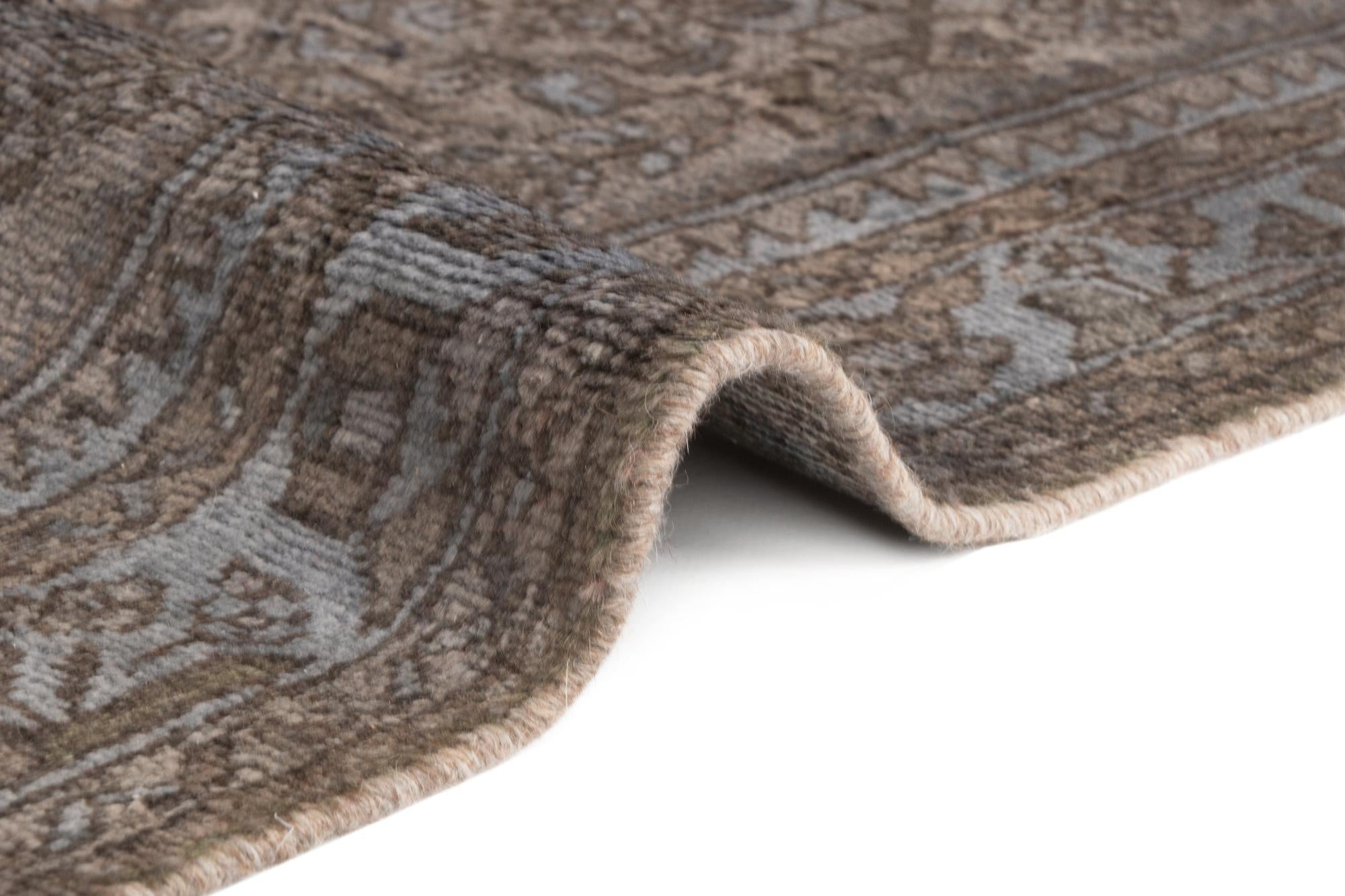 2' 7 x 9' 1 Hamedan Runner Rug