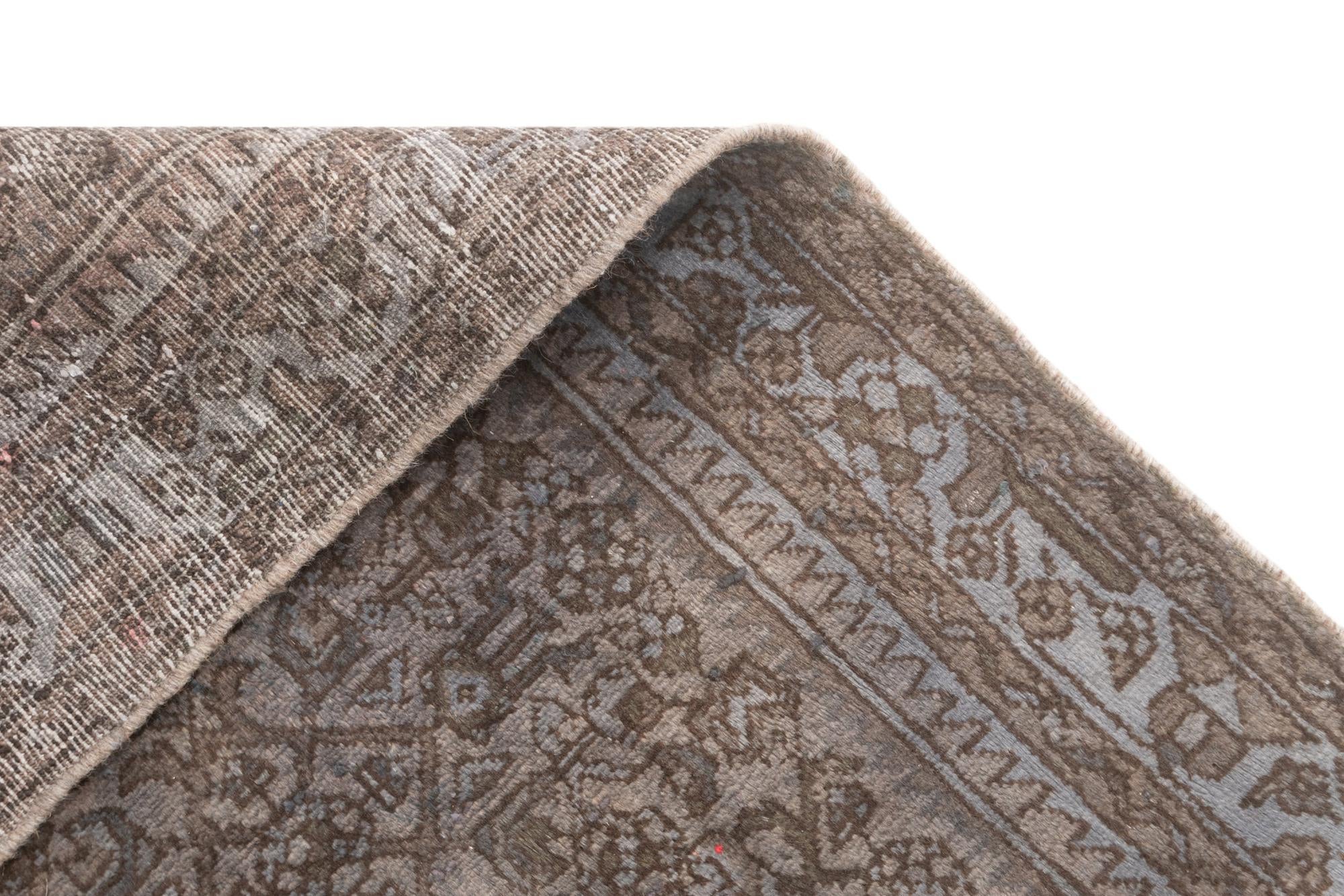 2' 7 x 9' 1 Hamedan Runner Rug