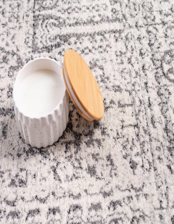 Detail image of 2' 7 x 10' Heritage Runner Rug