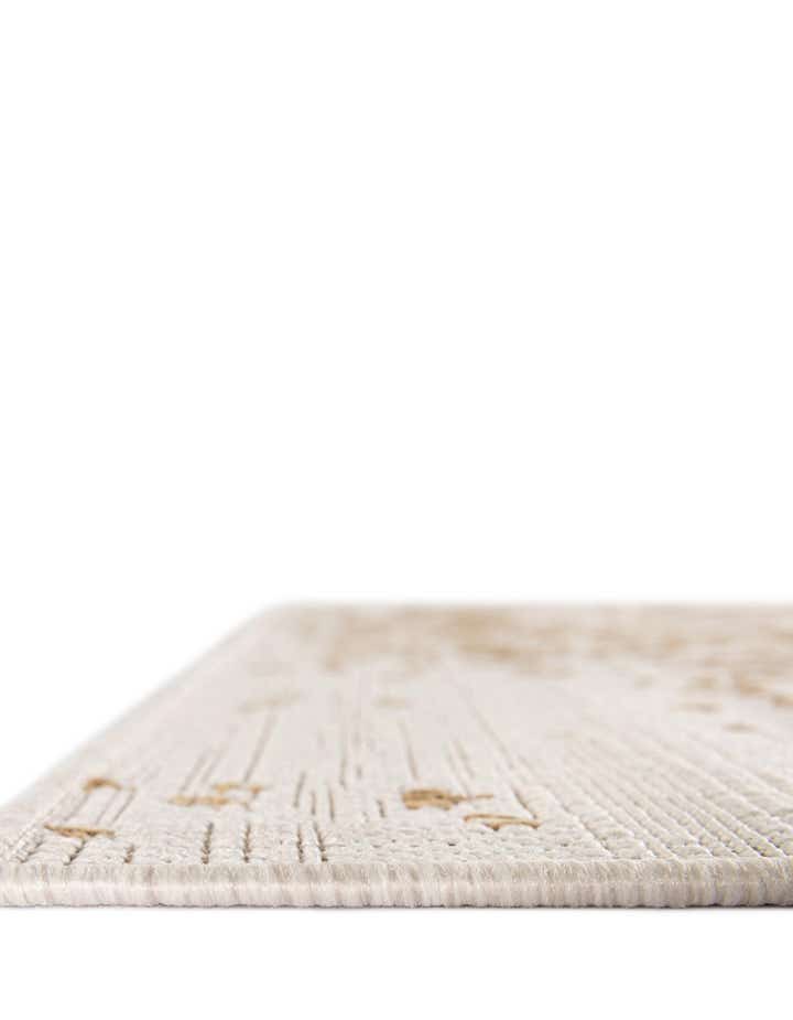 2' x 8' Easy-Clean Jill Zarin Dubai Indoor / Outdoor Runner Rug