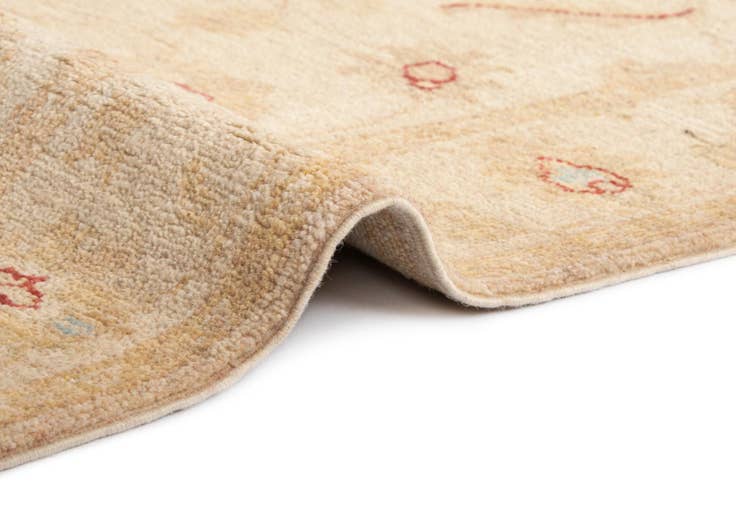 Detail image of 2' 8 x 13' 1 Kaizar Wool Runner Rug