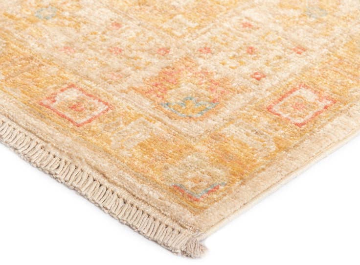 Detail image of 4' 8 x 11' 5 Kaizar Wool Runner Rug