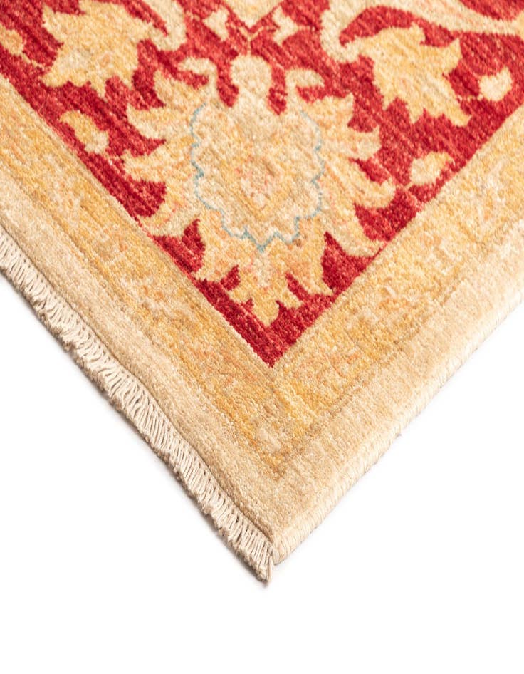Detail image of 7' 5 x 17' 11 Kaizar Runner Rug