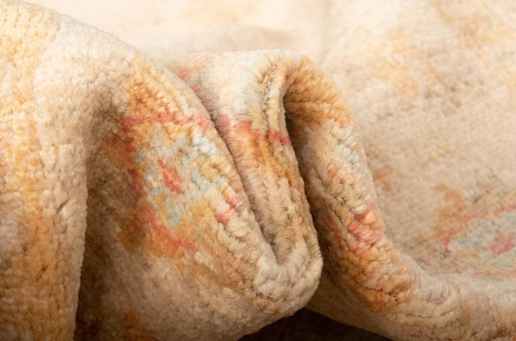 Detail image of 2' 6 x 12' 6 Kaizar Wool Runner Rug