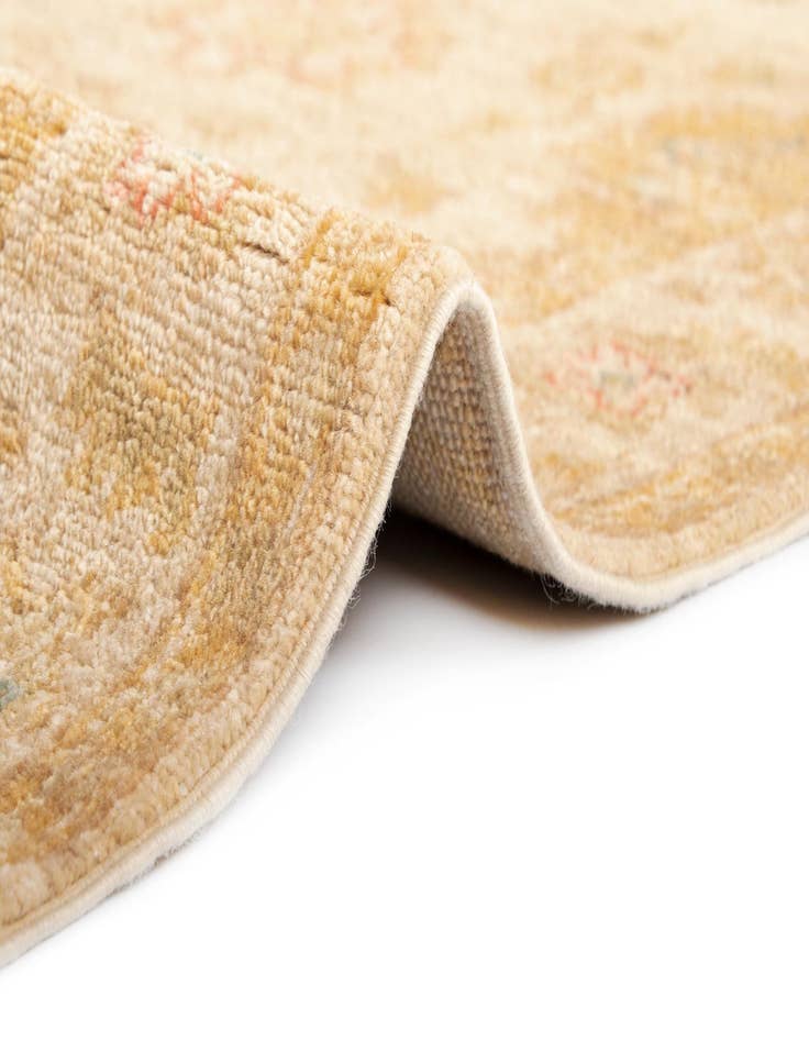 Detail image of 2' 6 x 12' 10 Kaizar Wool Runner Rug