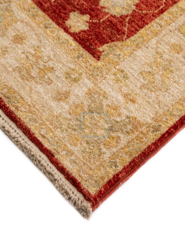 Detail image of 2' 7 x 14' 7 Kaizar Wool Runner Rug