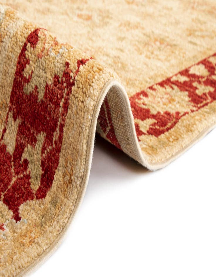 Detail image of 2' 7 x 15' 10 Kaizar Wool Runner Rug