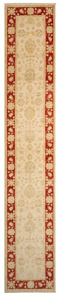 Detail image of 2' 7 x 14' 8 Kaizar Wool Runner Rug