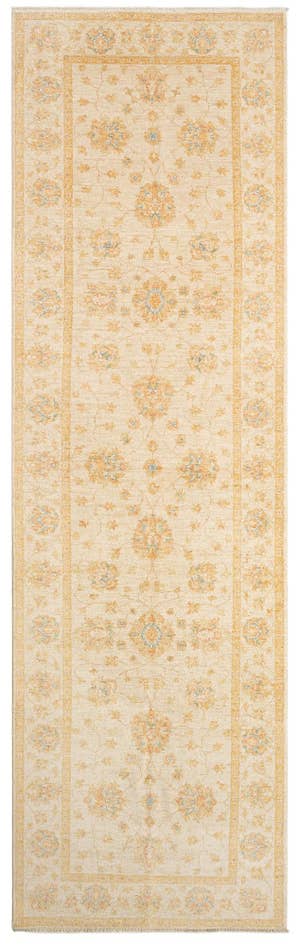 Detail image of 4' x 13' 7 Kaizar Wool Runner Rug