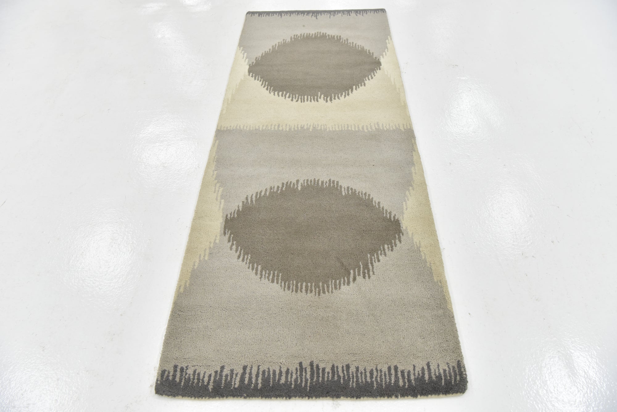2' 7 x 7' Luna Wool Runner Rug