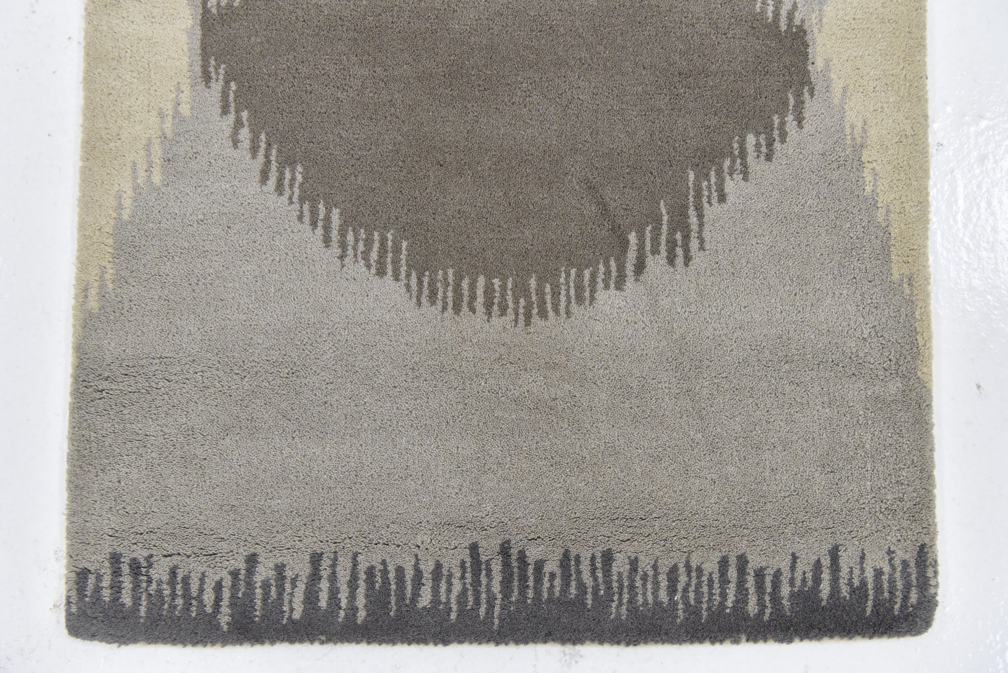 2' 7 x 7' Luna Wool Runner Rug